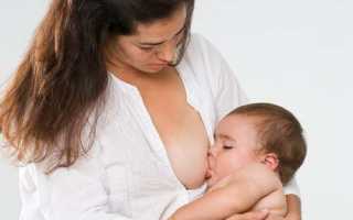 Почему ребенок плачет во время кормления грудным молоком